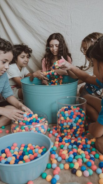 Water beads Vases